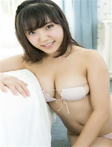 《周末同床完整般-人体艺术表演》