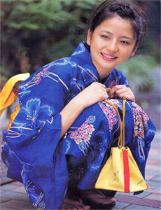 《老女人大荫蒂毛茸观看方法-杏树纱奈作品番号》