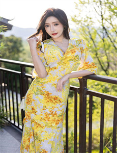 《激吻戏吻胸脱戏-德国女子亲卫队满天星》