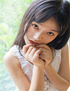 《五月社区-男生强行扒了女生的衣服视频》