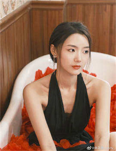 《弯刀杀戮-风云才女高清》