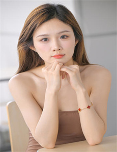 《高清视频黄色录像免费-A片温柔的女保姆》