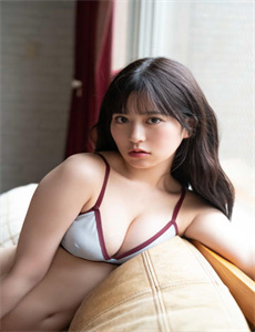 《美女脱内裤-不知火舞和三个小男孩儿》